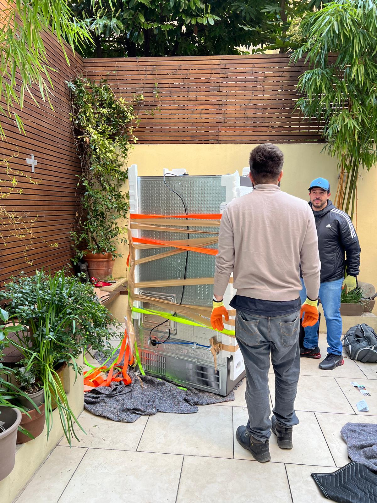 Fully insured team offering expert residential and commercial removal services in London